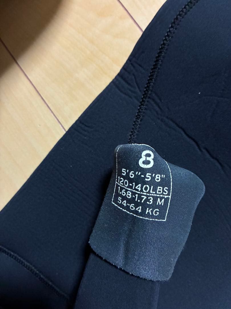 ROXY 秋冬春用　セミドライ　5×4×3ミリ