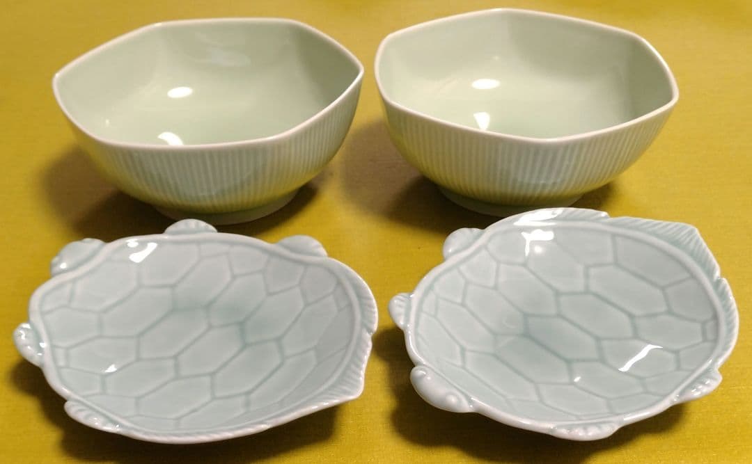 ✨最終価格 廃番品✨ 深川製磁 亀 皿 ２枚 六角 千彫 小鉢 ２個 青磁