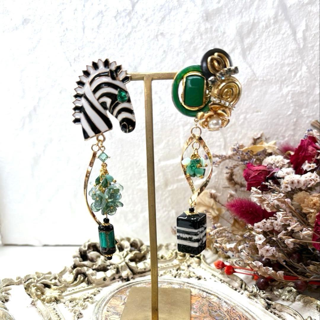 184 シマウマさんの美しい✨アクセサリー　ピアスorイヤリング