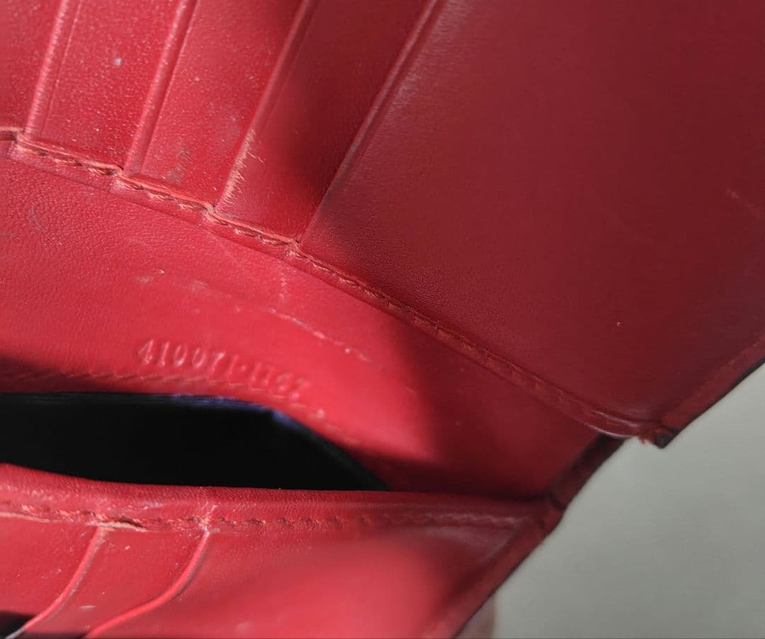 GUCCI ブルームス 二つ折り財布 箱付き