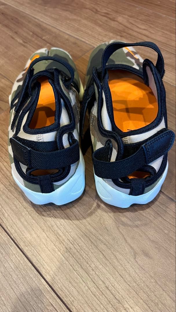 NIKE ナイキ24cm エアリフト　迷彩　カモフラ　サンダル　足袋　カジュアル