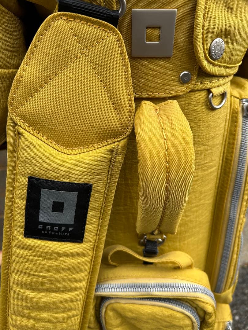 美品　オノフ　キャディーバッグ　USED