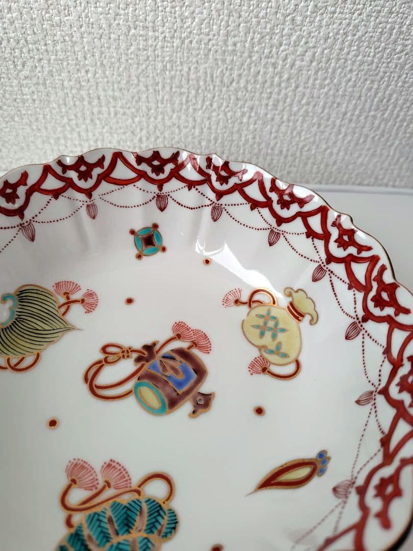 九谷焼 九谷暁堂さん 宝尽くし紋６寸稜花鉢