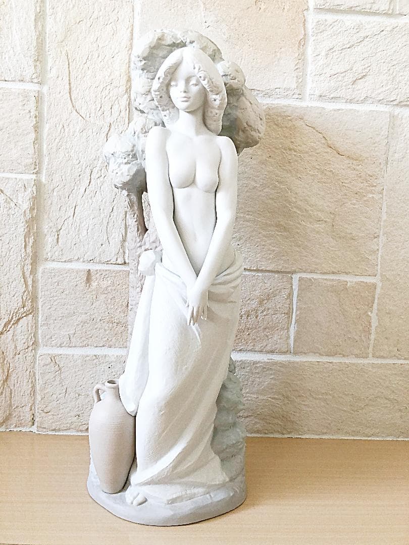 限定品 リヤドロ YOUTHFUL BEAUTY 若々しい美 510/5000