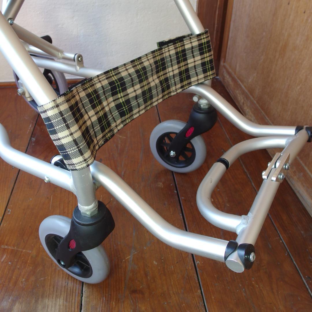 ネコ様【ほぼ未使用】送料込 KADOKURA ネクスト A501-AK 車椅子