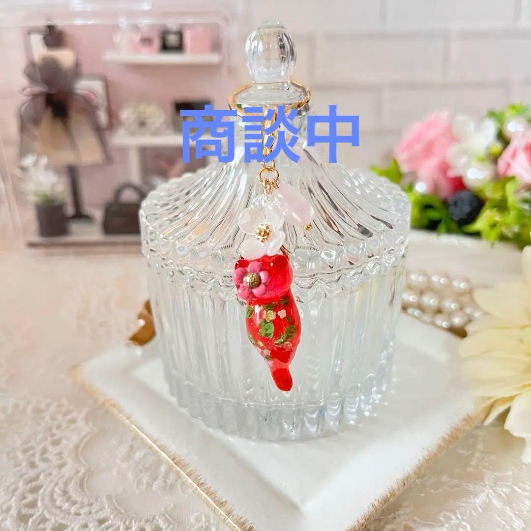 ฅ❤️ レジン　ねこ　ローズクォーツ　苺　バックチャーム　チャーム　ヘアゴム