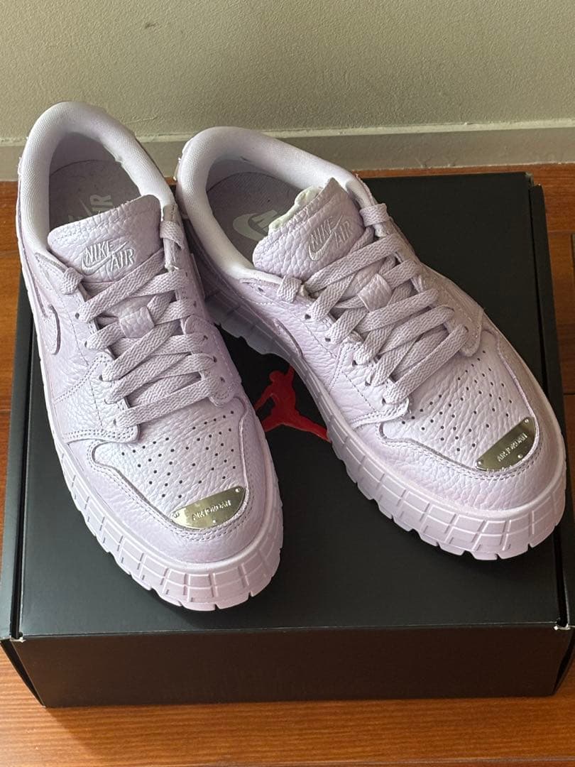 Nike Air Jordan 1 ブルックリン ドール/メタリック 23cm