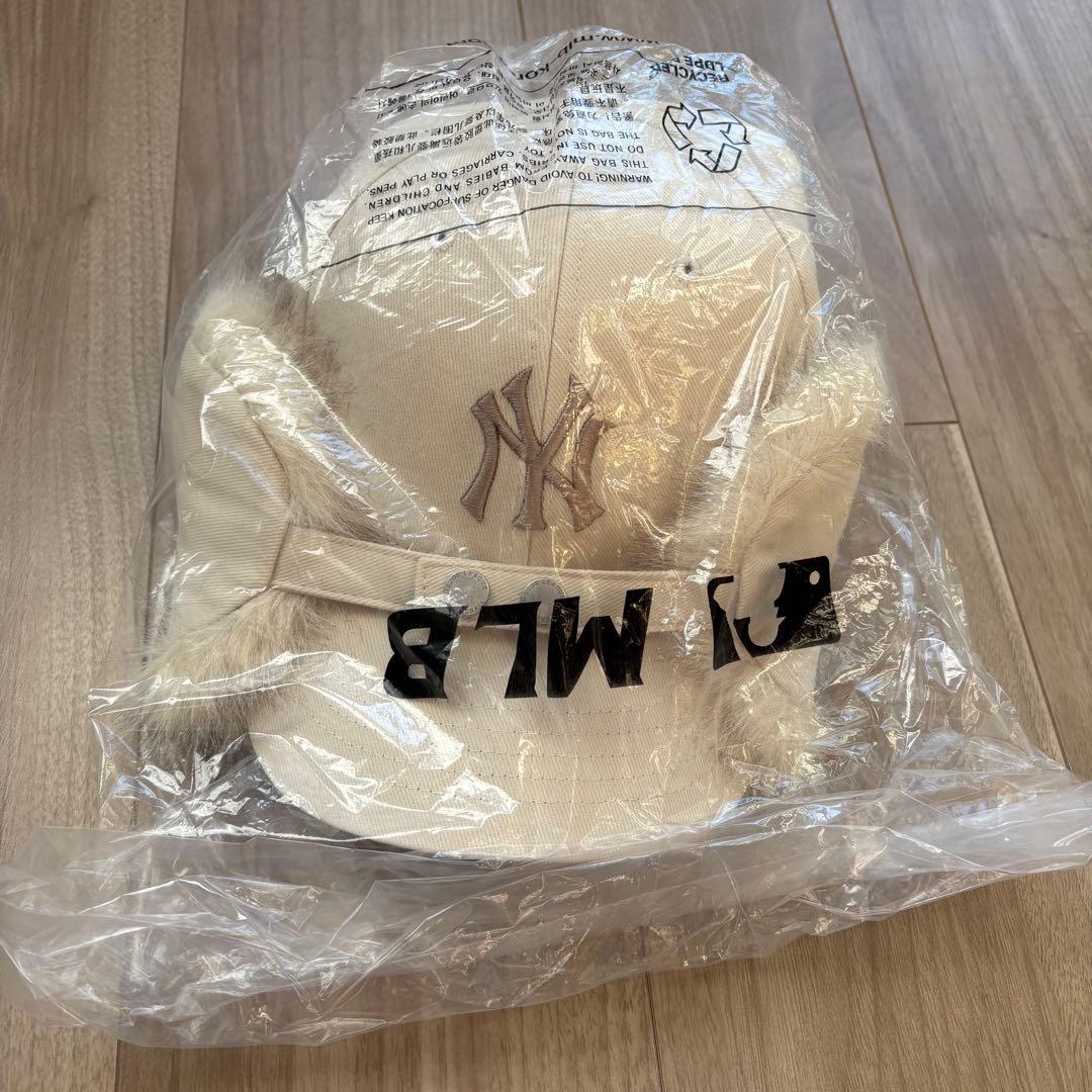 【韓国限定】MLB ⭐︎NYフライトキャップ　クリーム　新品未使用イヤーフラップ