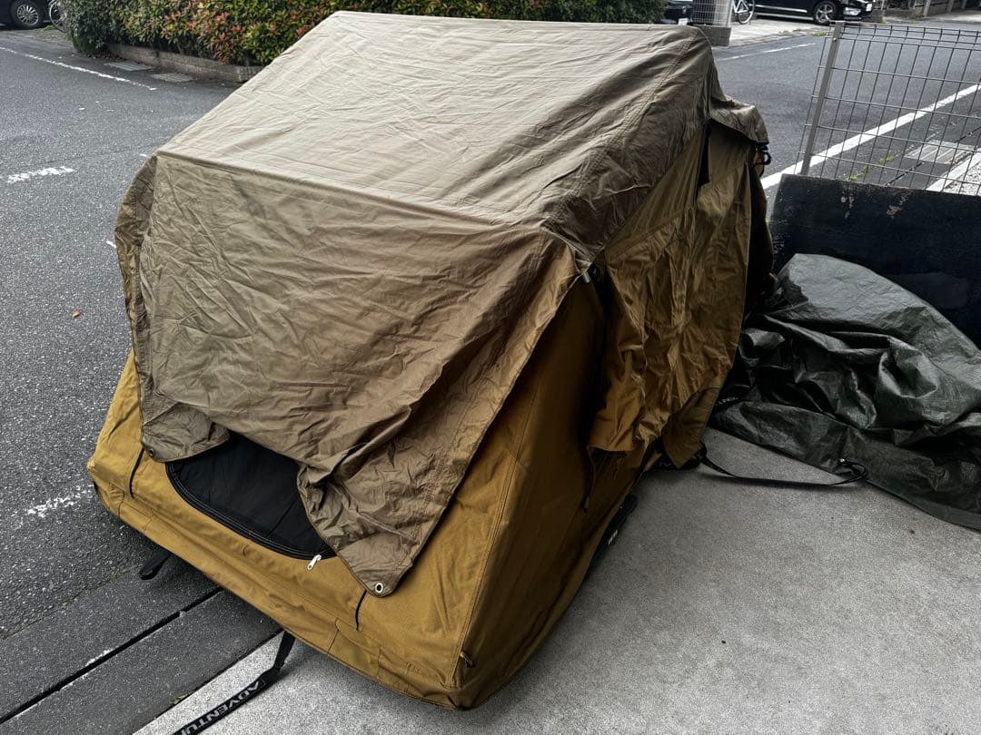 アドベンチャーキングス ルーフトップテント　アネックス付き