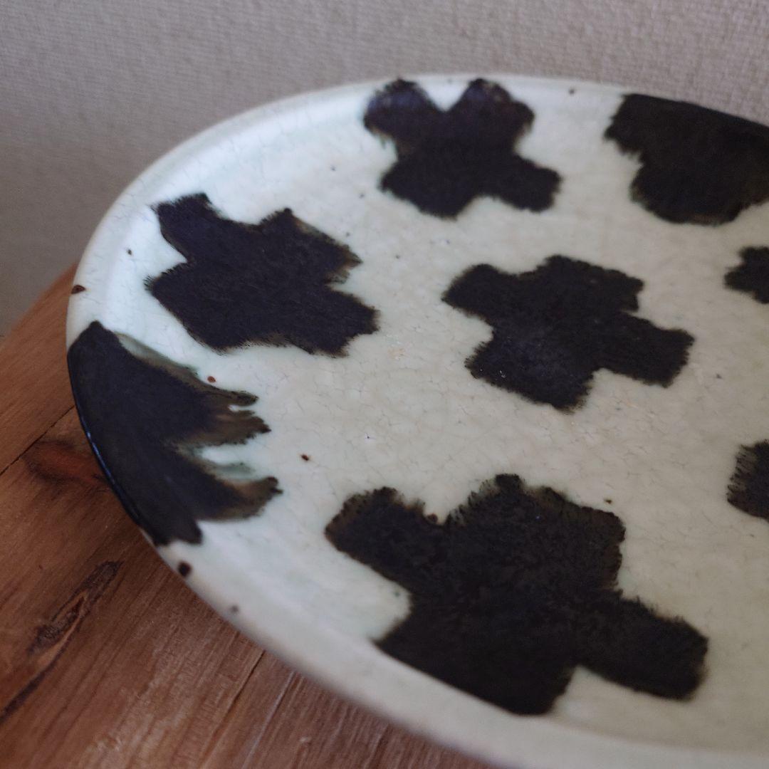 B 楠田純子 墨絵 クロス 21.5センチ