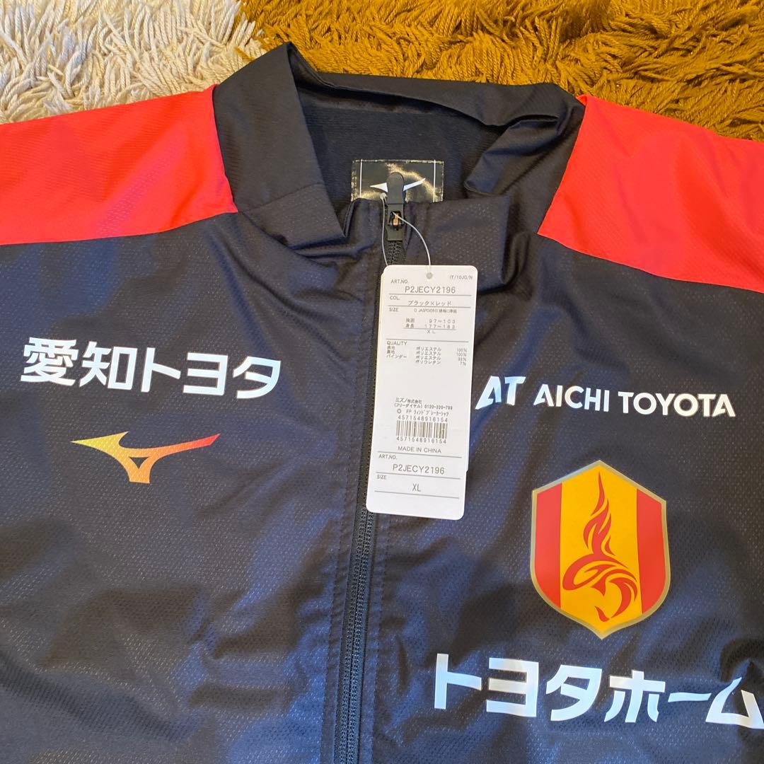 名古屋グランパス　ウォーマージャケット