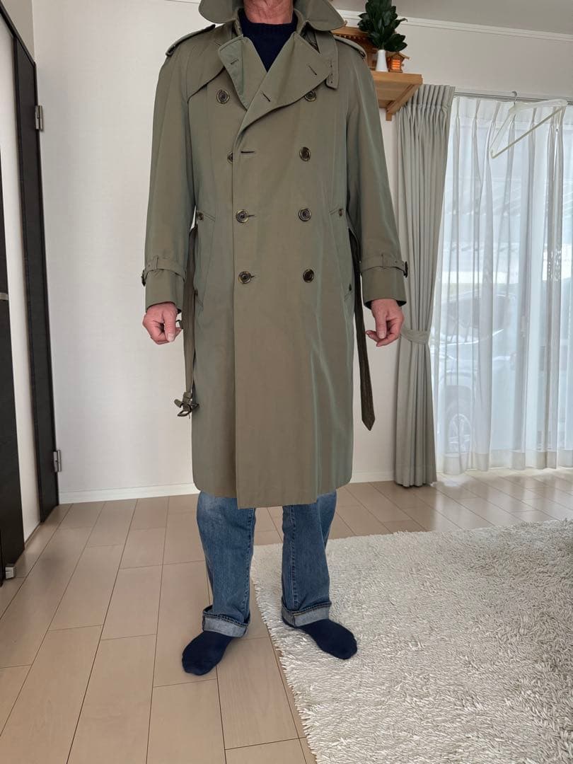 美品　アクアスキュータムトレンチコート