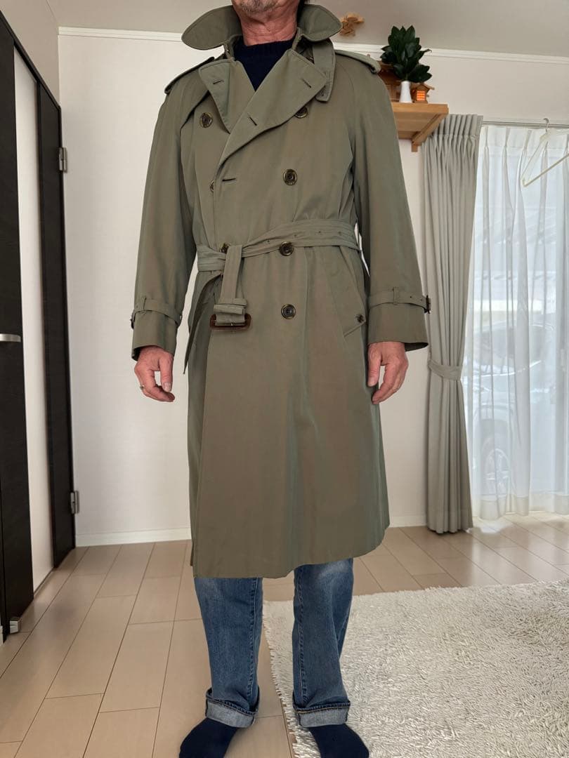 美品　アクアスキュータムトレンチコート