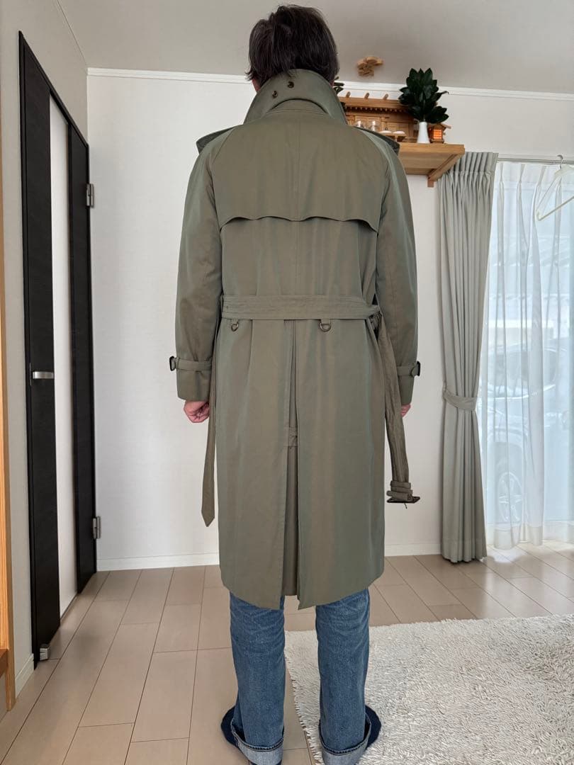 美品　アクアスキュータムトレンチコート