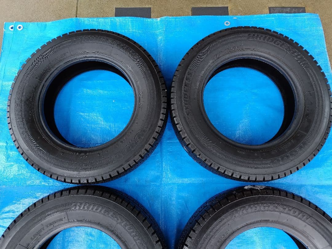 ③145R12・LT、軽トラ用スタッドレス、ブリジストン・W300、送料込み