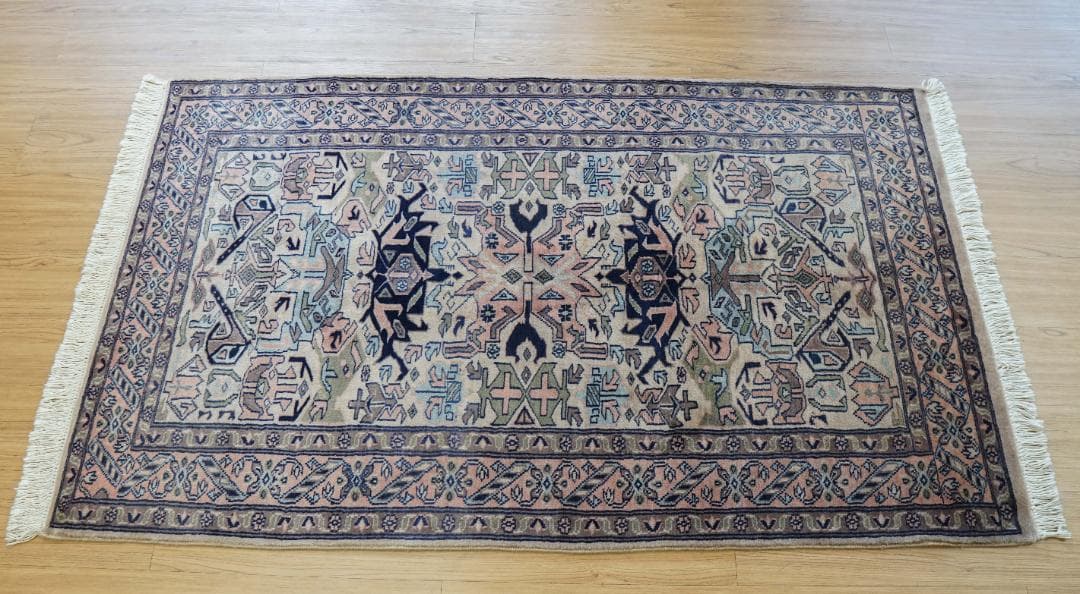 パキスタン手織り絨毯 トライバルラグ 160×98cm ウール