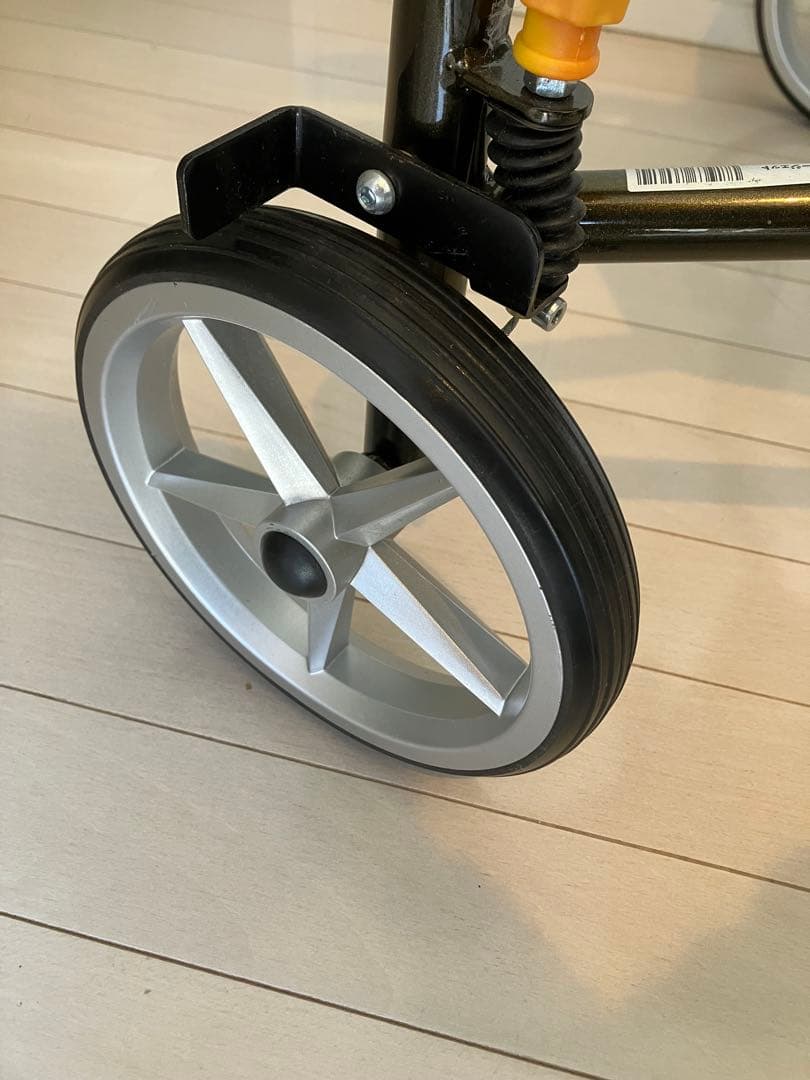 【未使用】【送料込み】トライウォーカー　TR-62 歩行器