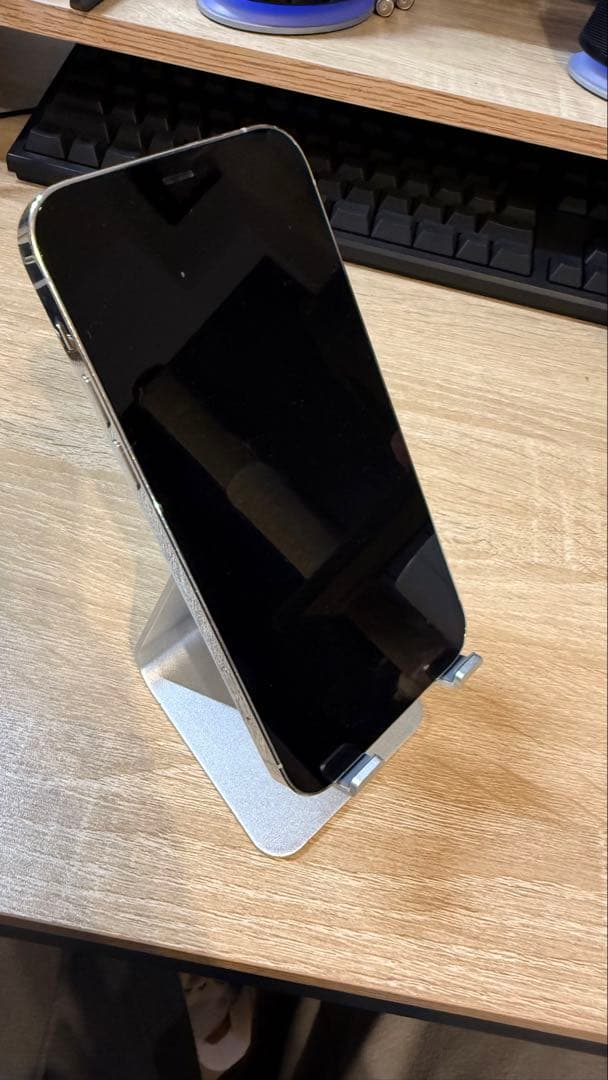 iPhone12Pro 256GB 背面割れ