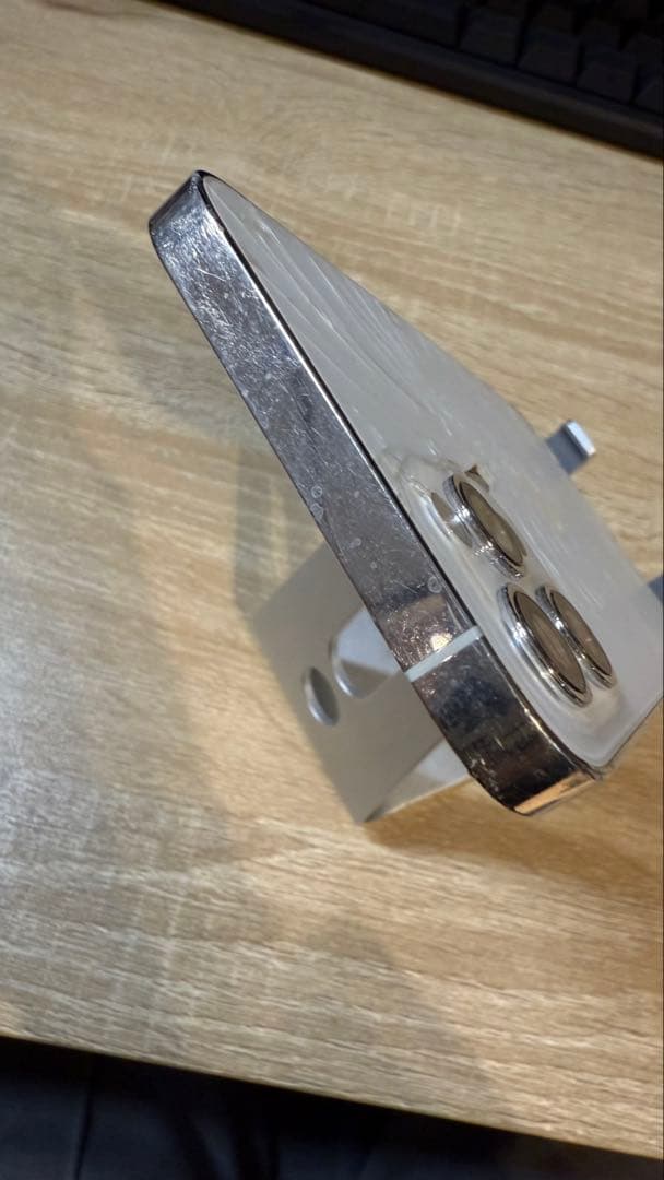 iPhone12Pro 256GB 背面割れ