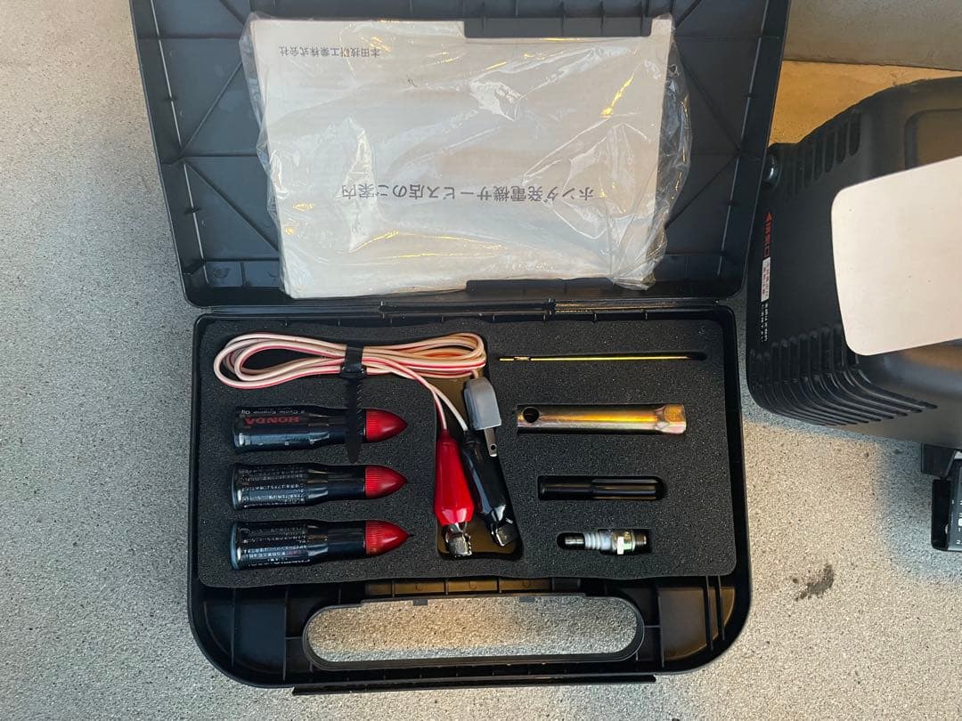 「ノブ」HONDA 軽量ポータブルエンジン発電機　EX300