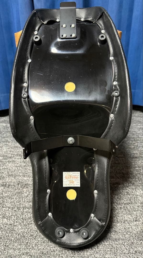 良品 カワサキ 250TR ガレージT&F バーチカルシート カスタムシート