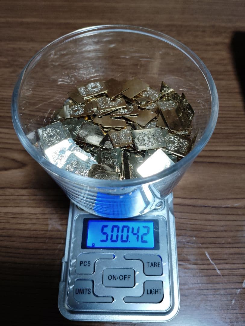 金色のアクセサリー用パーツ607.4g