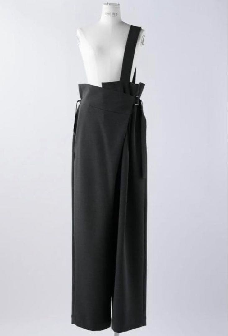 ENFOLD 黒 ONE-SHOULDER SARROUEL TROUSERS