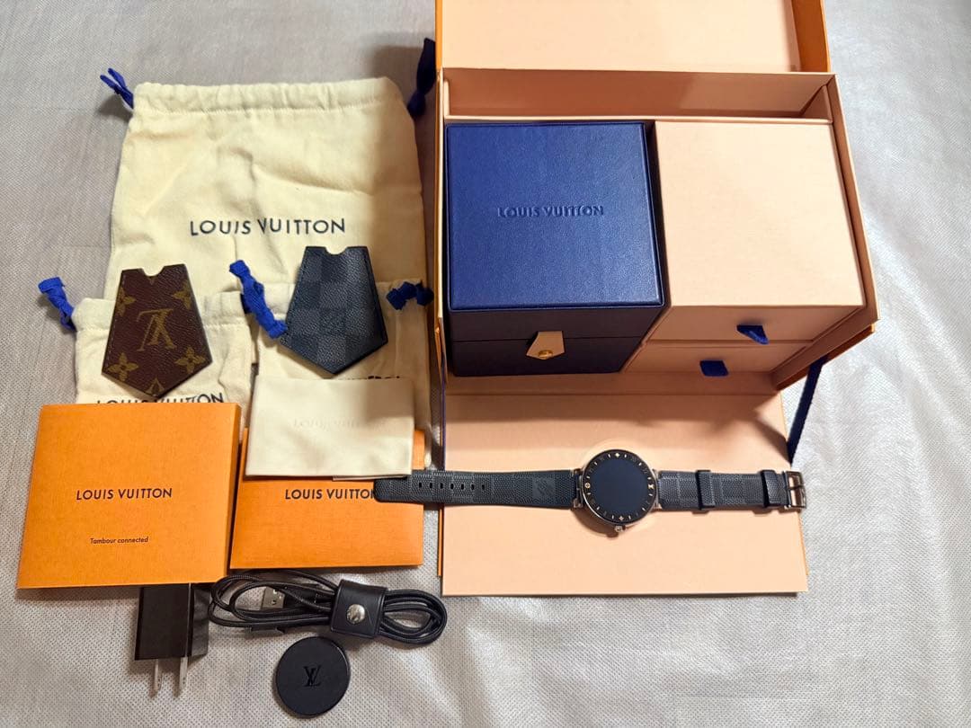 す*ん様 Louis Vuitton 時計タンブールホライゾンV1 QA003