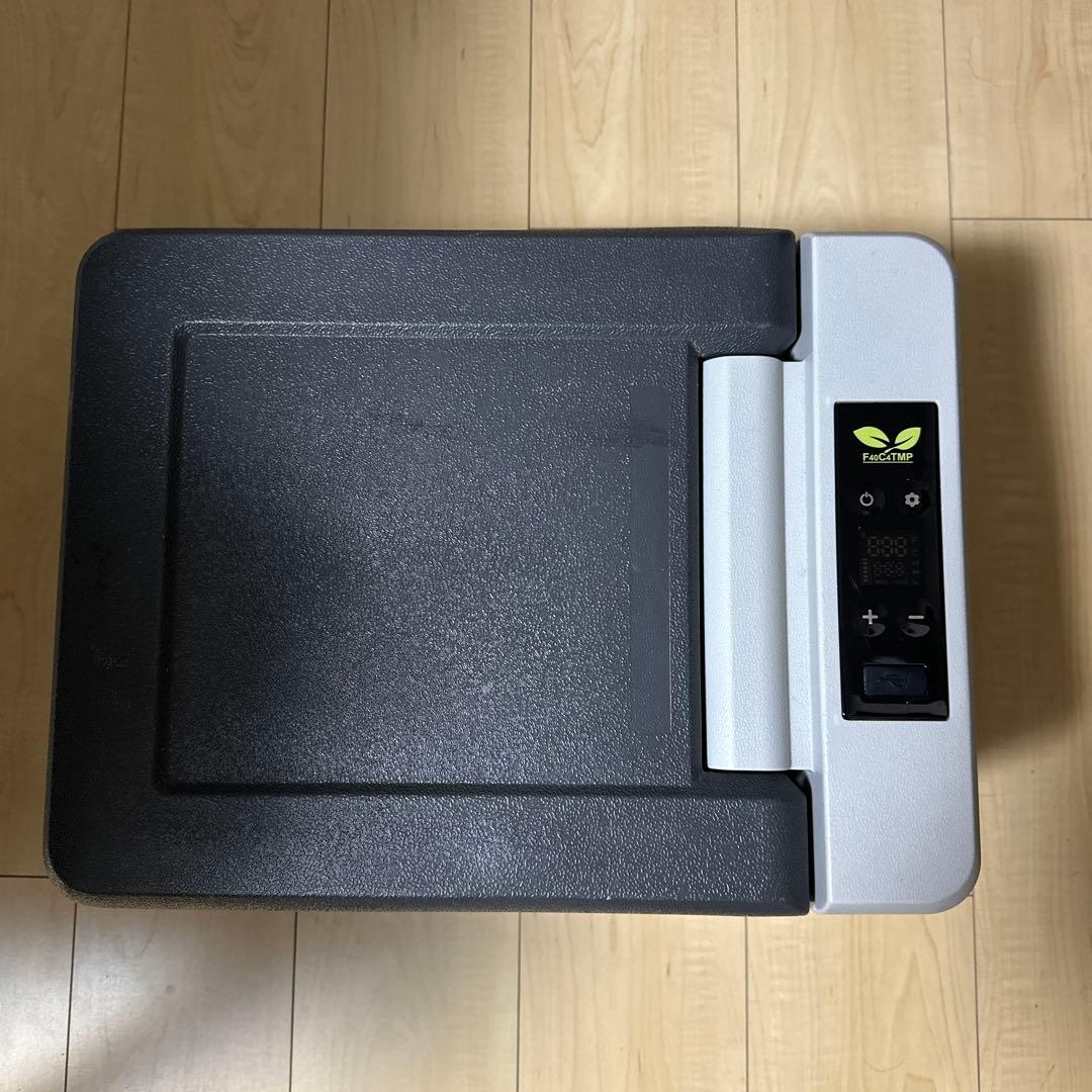 車載冷蔵庫　9リットル