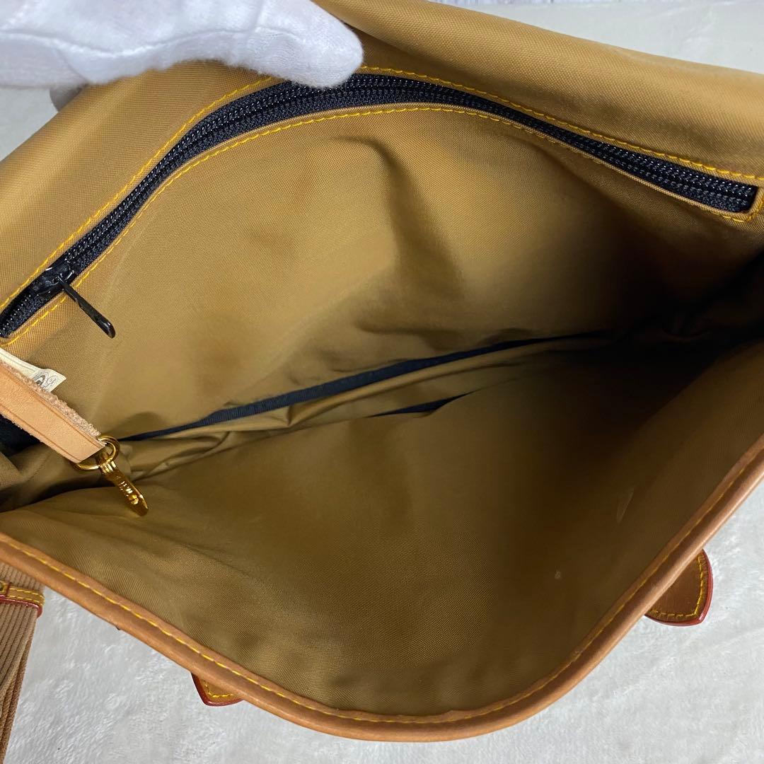 【美品☆人気】ハンティングワールド バチュークロス ショルダーバッグ ネイビー