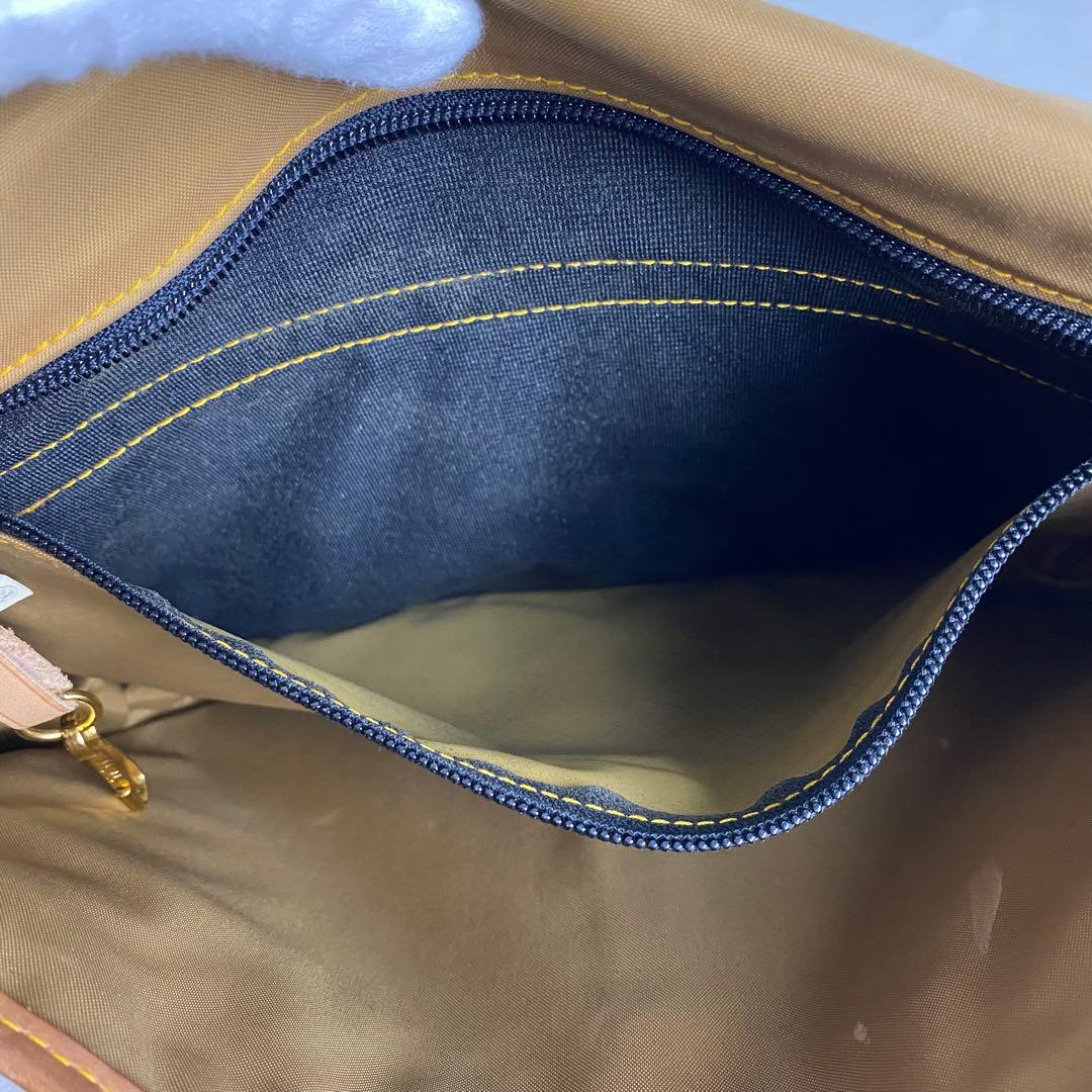 【美品☆人気】ハンティングワールド バチュークロス ショルダーバッグ ネイビー