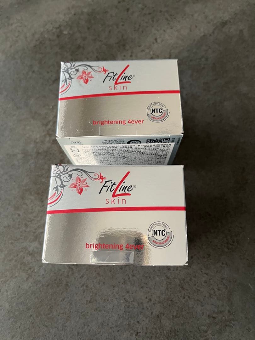 PM フィットライン　スキン　4エバー　クリーム