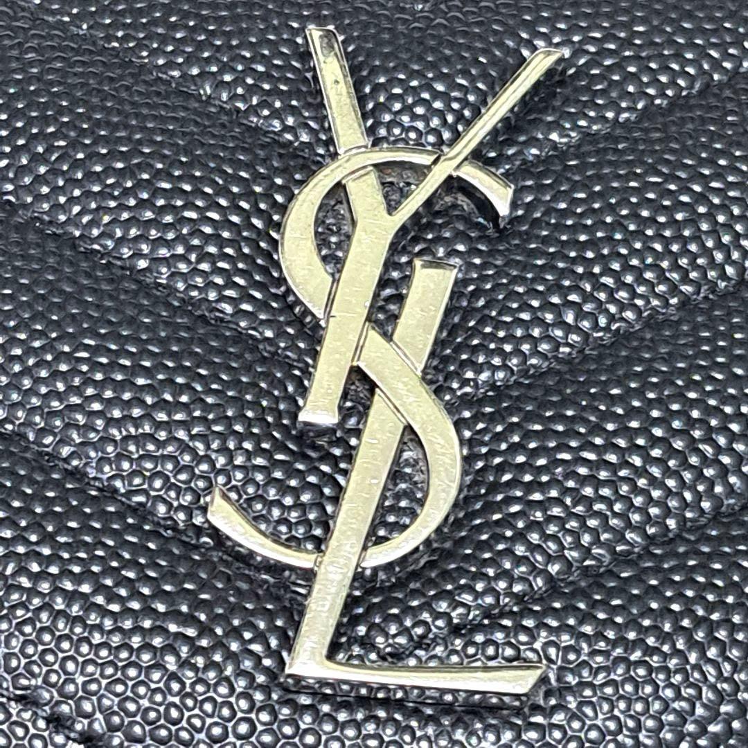 ✨極美品✨サンローラン　二つ折り　キャビアスキン　カサンドラ　ブラック　レザー