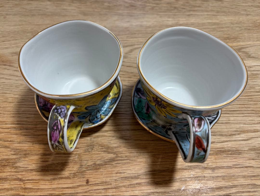 工藤完子　九谷焼　花柄ティーカップセット