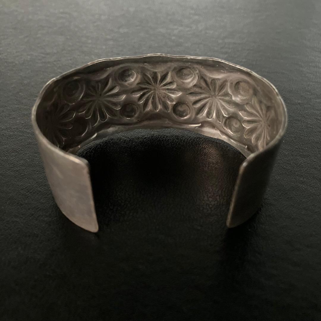 ナバホ族 NORA BILL ノラビル バングル インディアンジュエリー