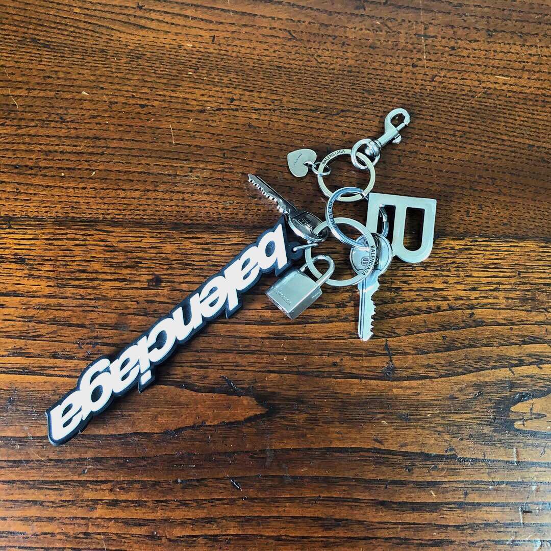 BALENCIAGA バレンシアガ KIT キーチャーム ブラック