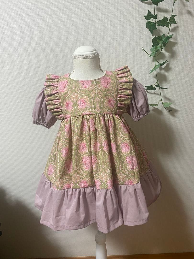 ハンドメイドフリルワンピース、ノースリーブワンピースつけ襟セットサイズ80.90