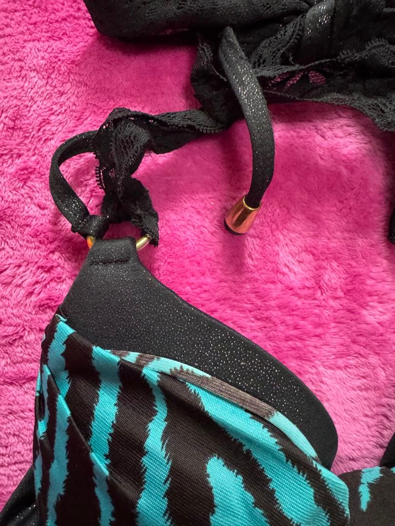 d.i.a. ゼブラ柄ブラトップ　見せブラ