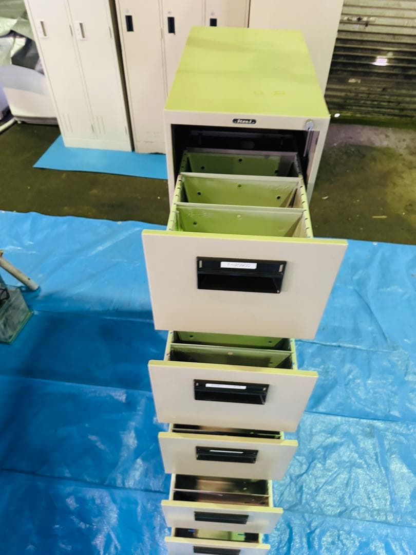 福岡発 KOKUYO コクヨ ファイリングキャビネット B5 引き出し 5段