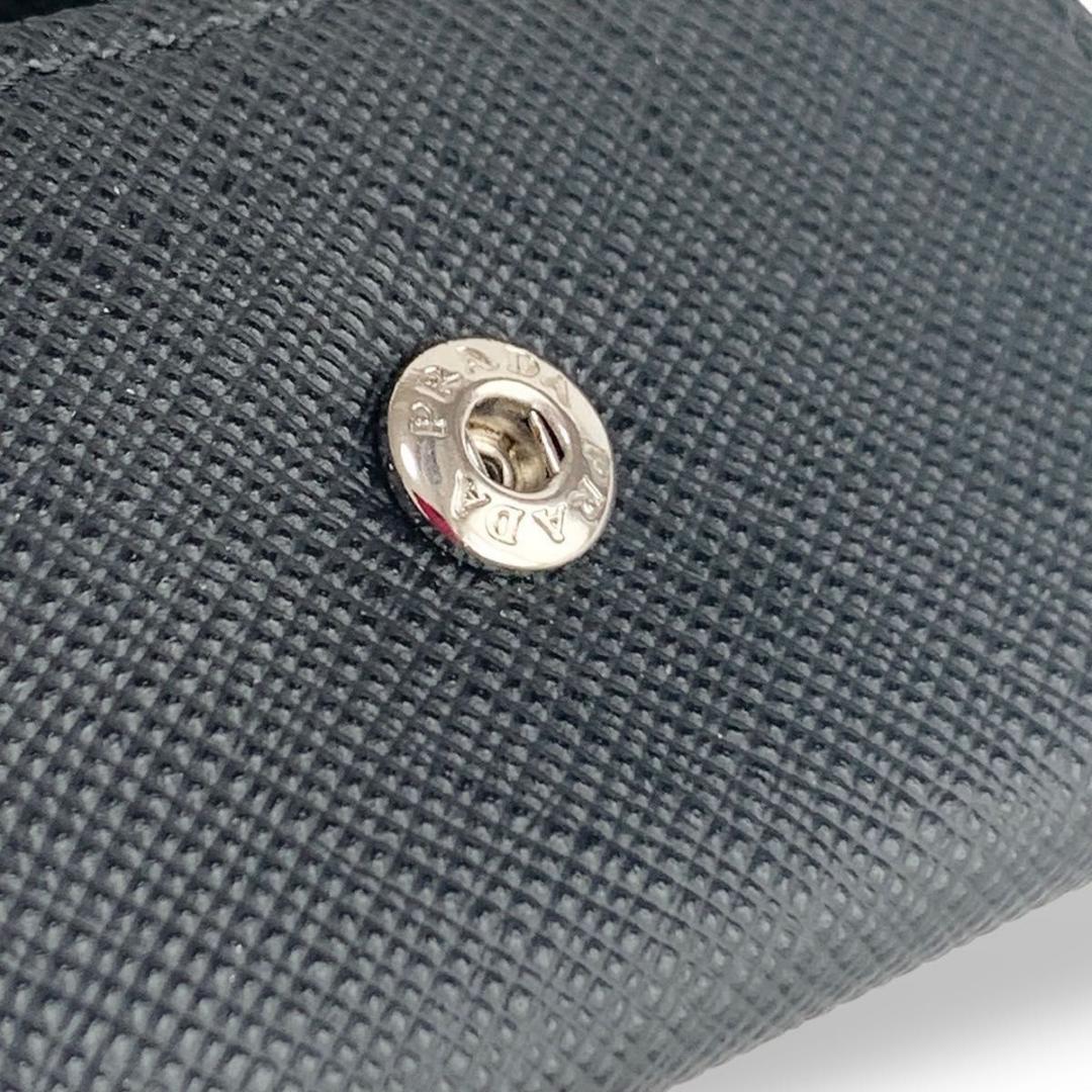 極美品 現行 プラダ ケース 三角ロゴ レザー サフィアーノ ブラック