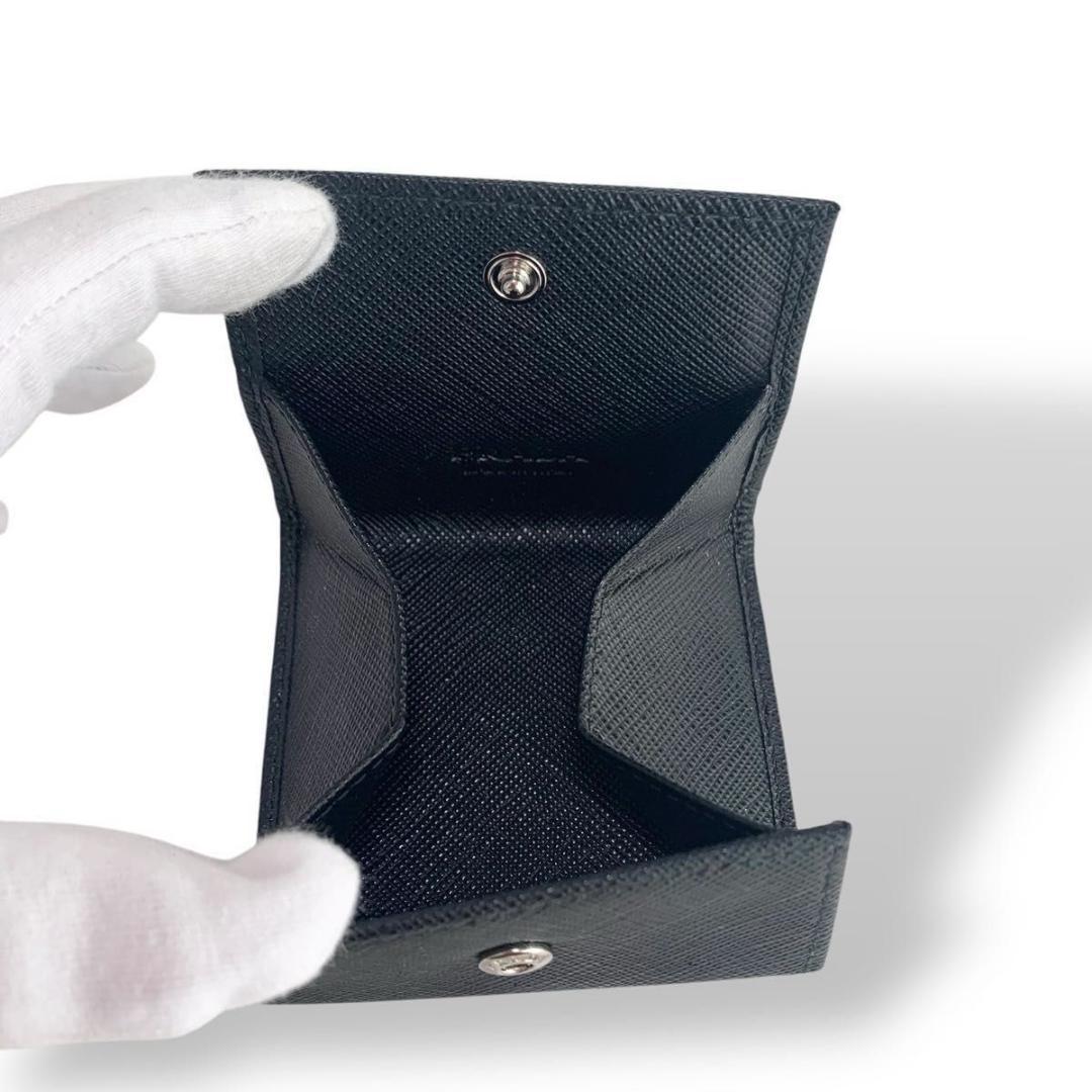 極美品 現行 プラダ ケース 三角ロゴ レザー サフィアーノ ブラック