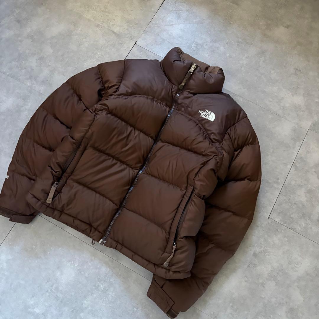 【超希少モデル！】美品！ケンダル・ジェ ンナー着用 ヌプシ ブラウン 茶色　s