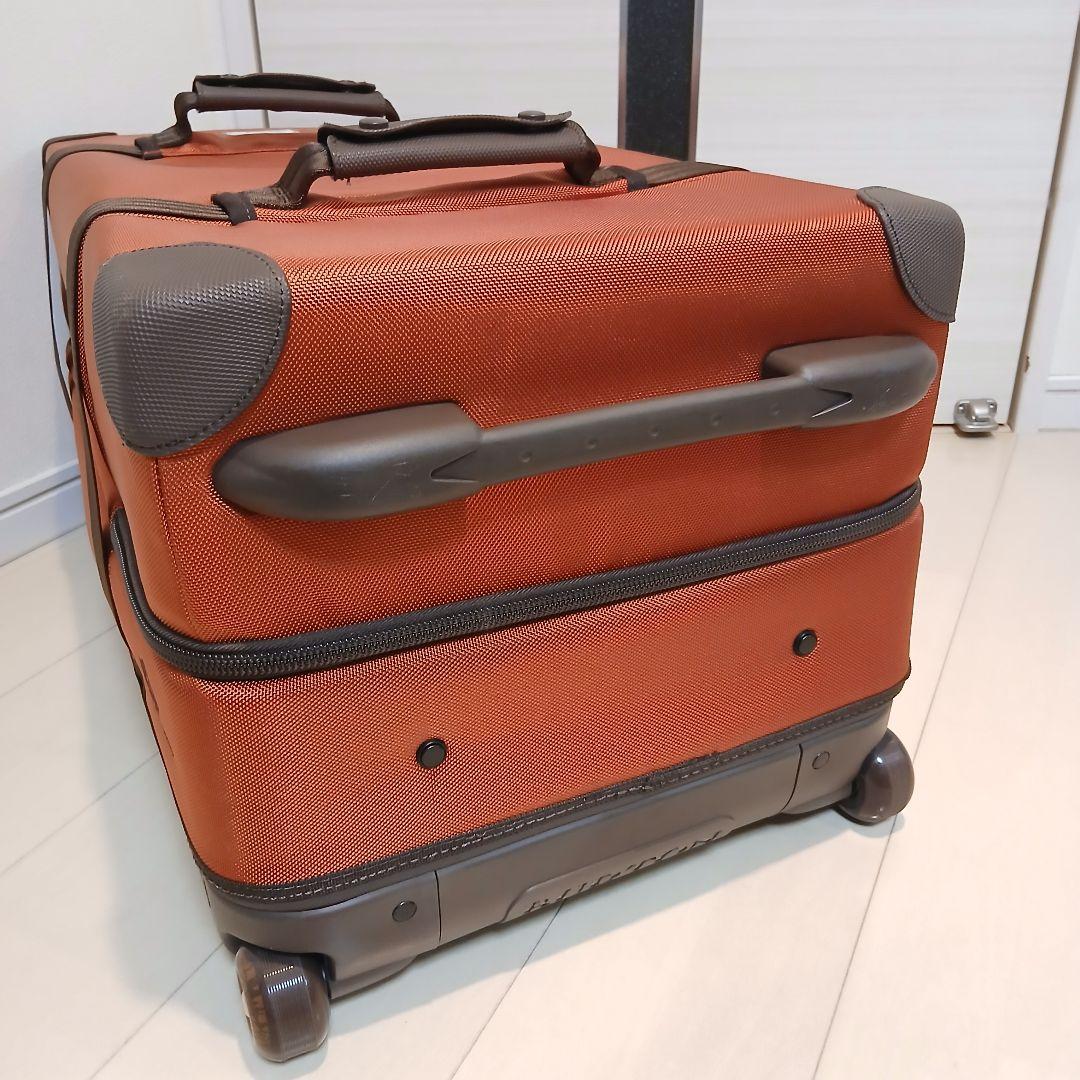 Z　バートン【新品未使用】スーツケース　86L　ウィーリーダブルデッキ