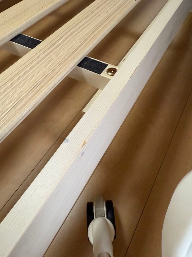 おにぎり　ベッドフレーム　クイーン　美品