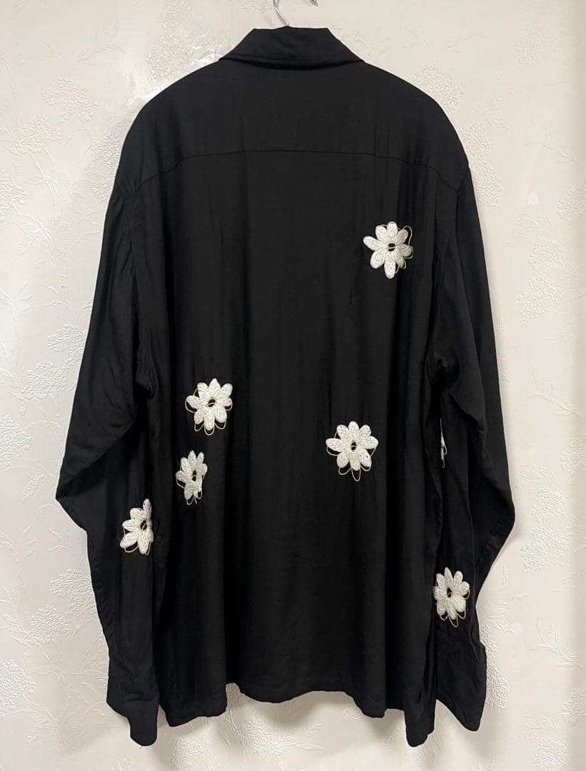 NOMA t.d. フローラルハンド　花柄刺繍 オーバーサイズシャツ　ブラウス