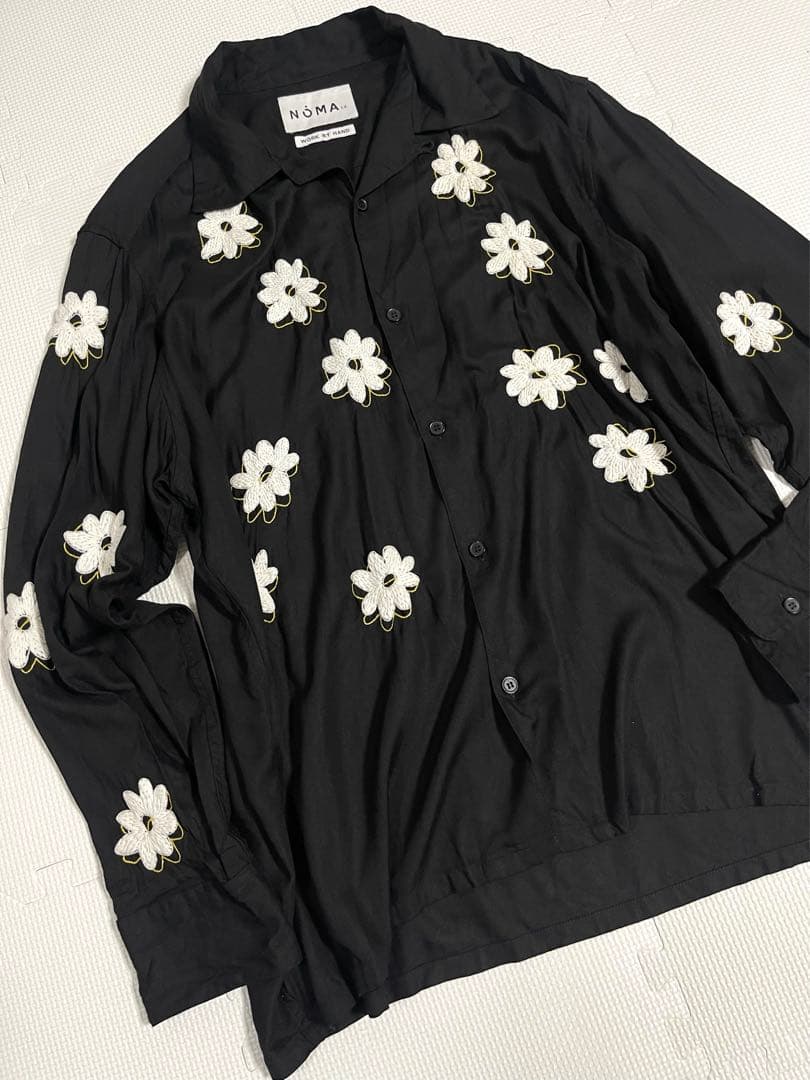 NOMA t.d. フローラルハンド　花柄刺繍 オーバーサイズシャツ　ブラウス