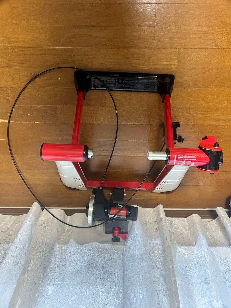 ELITE エリート　NOVO FORCE サイクルトレーナー　ローラー台