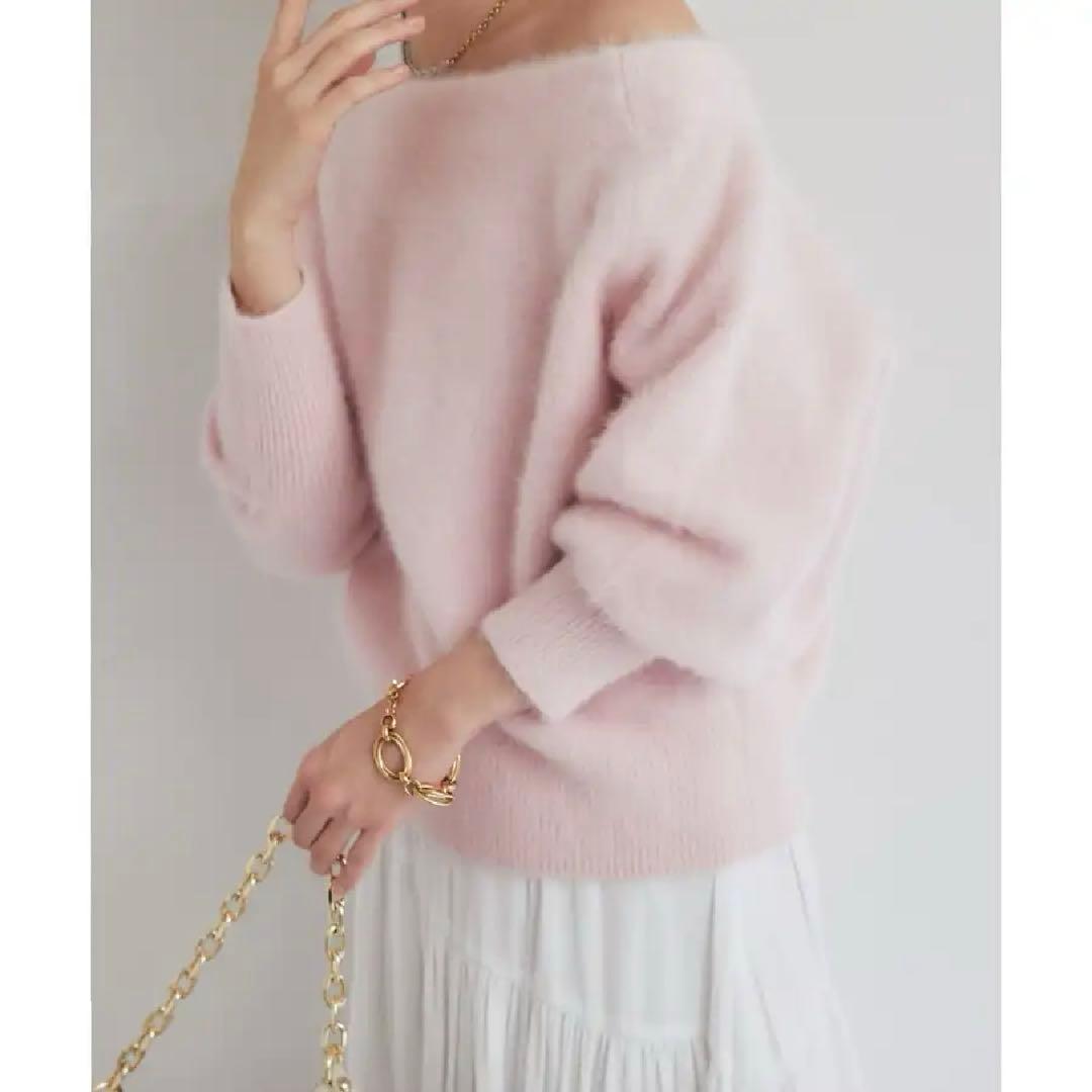 【La boutique BonBon】ヘアリーウールカシミヤ混オフショルニット