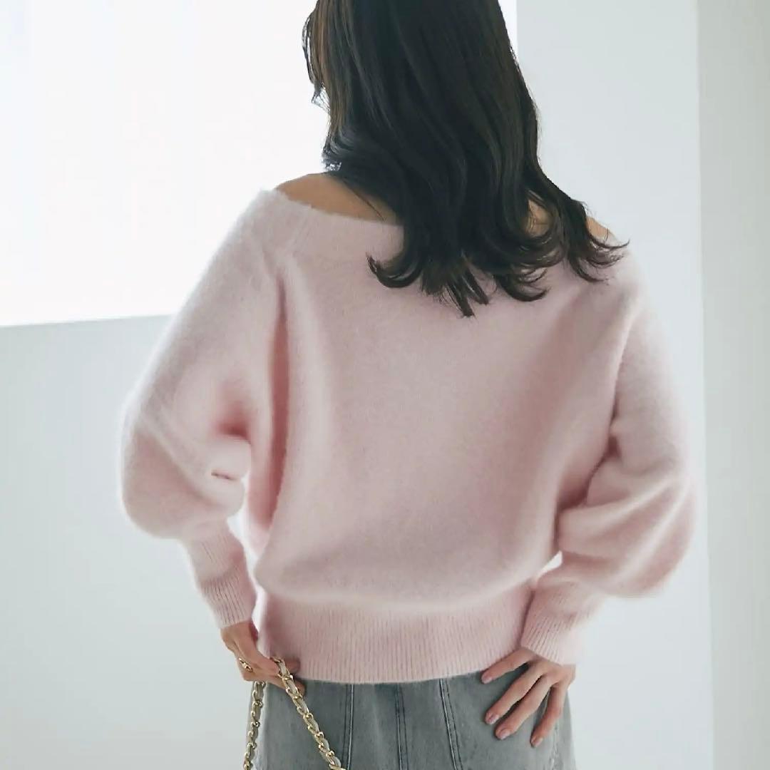 【La boutique BonBon】ヘアリーウールカシミヤ混オフショルニット