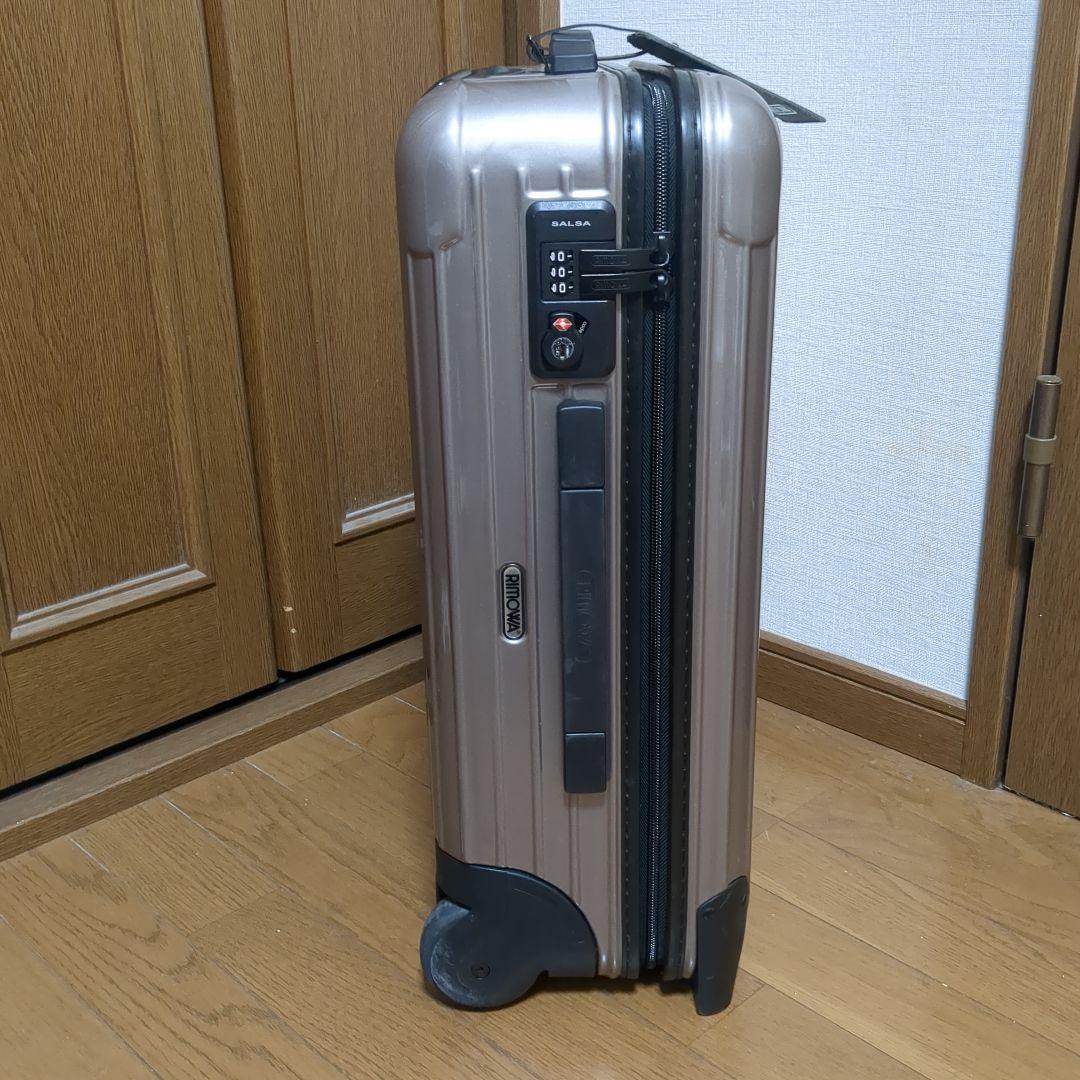機内持ち込み 810.52 RIMOWA サルサ ポリカーボネート　2輪